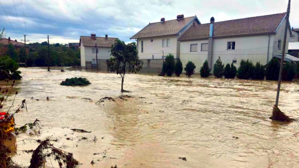 Ibar u opadanju, voda se povukla iz Bošnjačke mahale Obilne padavine tokom prošle noći izazvale su poplave u nekoliko delova Kosova, ilustracija (Foto arhiva Kim)