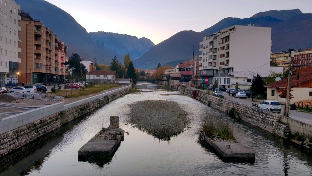Prva godina bez ubistava u regionu Peći od završetka sukoba na Kosovu - Peć, ilustracija (Foto arhiva Kim)