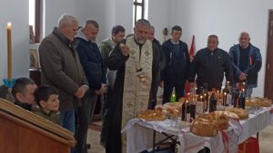 Prvi put u crkvi u Čaglavici presečeni slavski kolači za Svetog Stefana