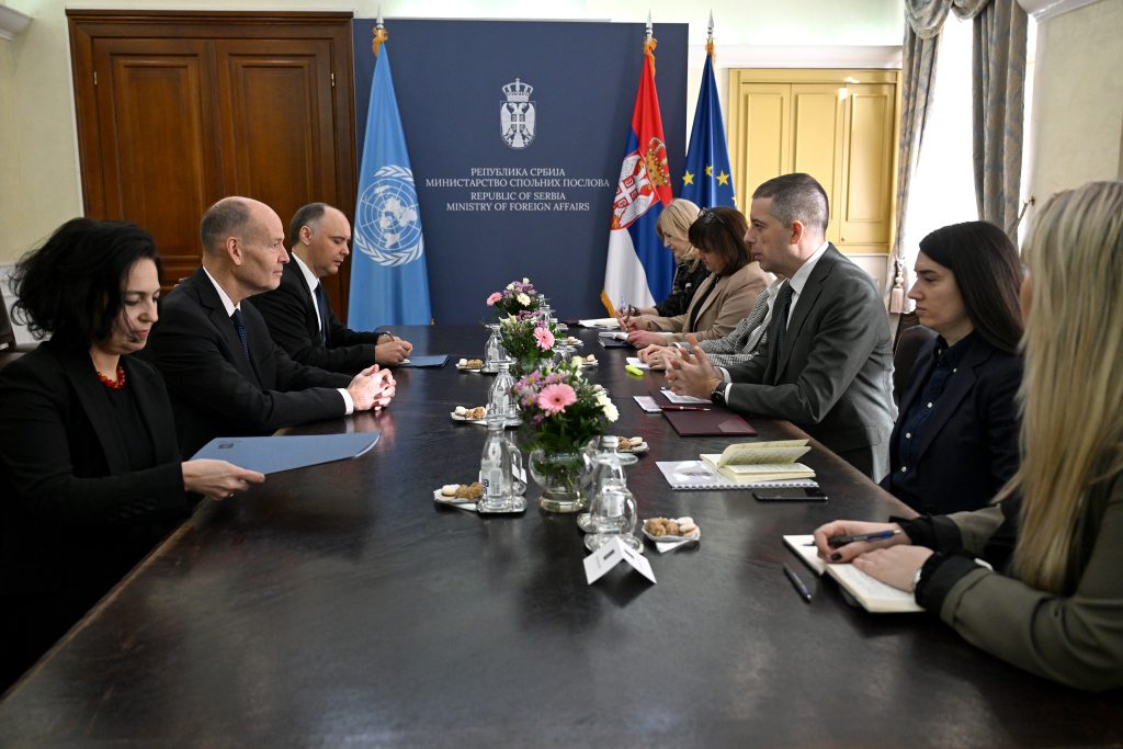 Đurić zatražio od šefa Unmika da međunarodna zajednica osigura prava Srbima