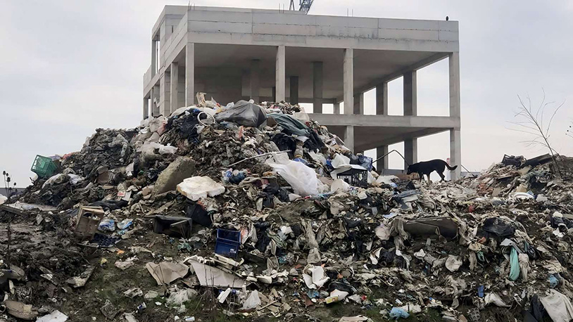 Deponija pored pravoslavnog groblja u Čaglavici (Foto Kim)