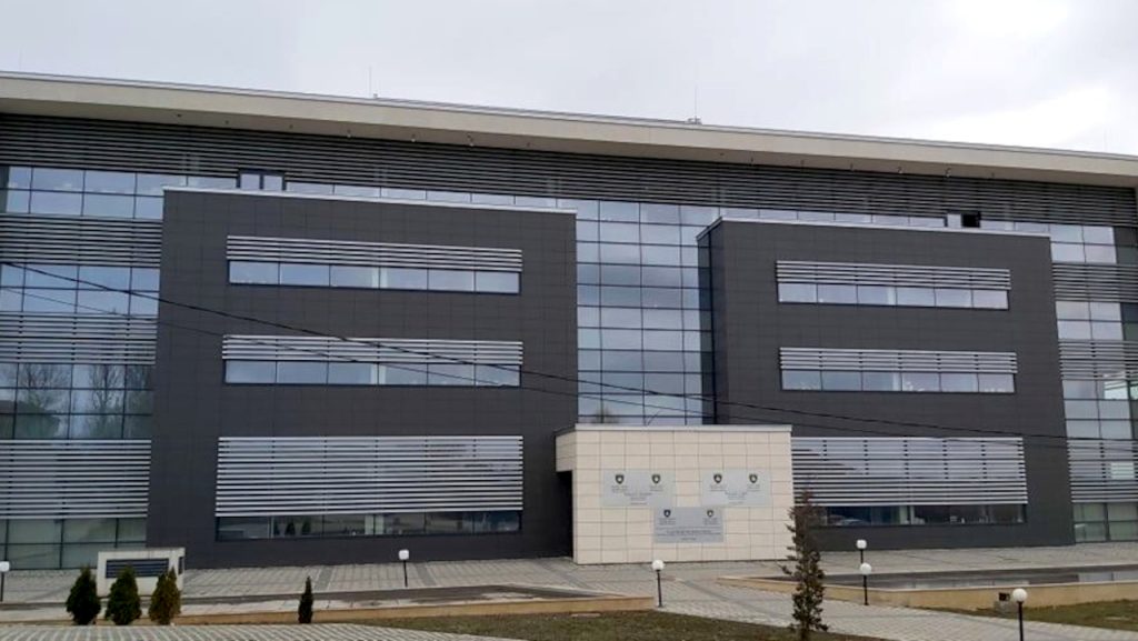 Dva lica zadržana 48 sati zbog sumnje na prevaru u vezi sa nepokretnostima (Foto Fejsbuk@Sistemi Prokurorial)