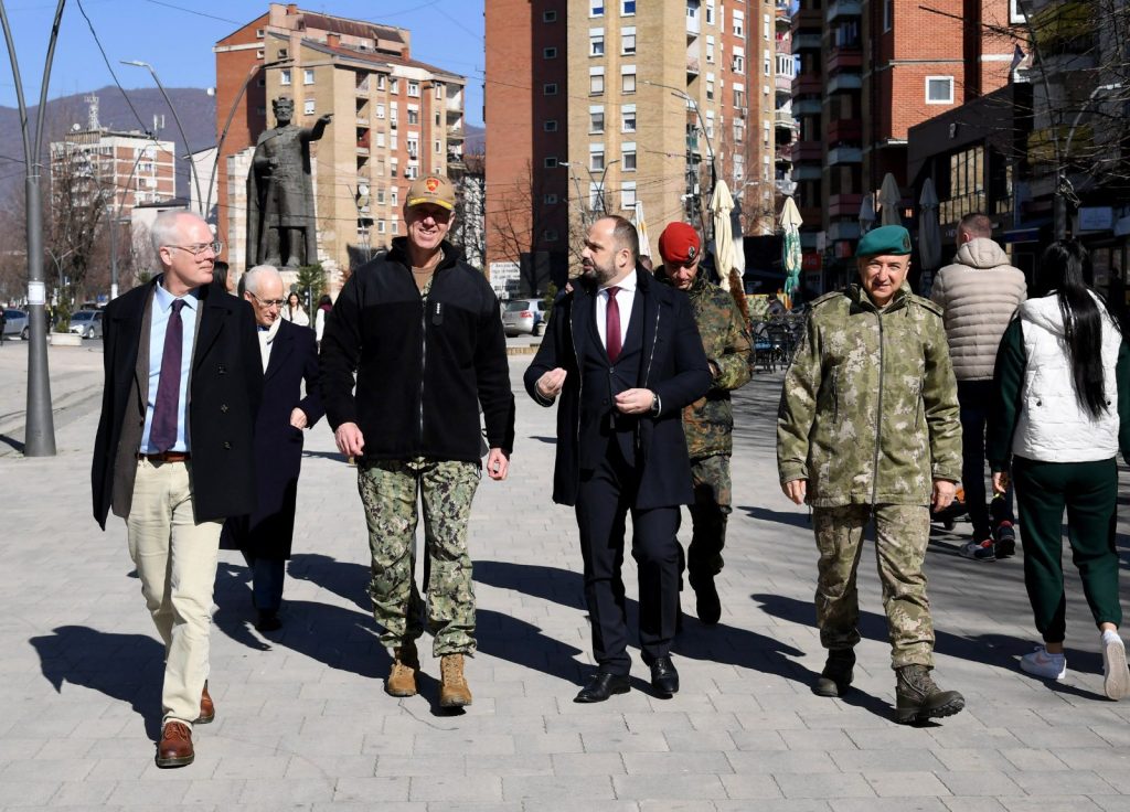 Radojević sa Vikofom i Ulutašom o političko-bezbednosnoj situaciji (Foto Opština Severna Mitrovica)