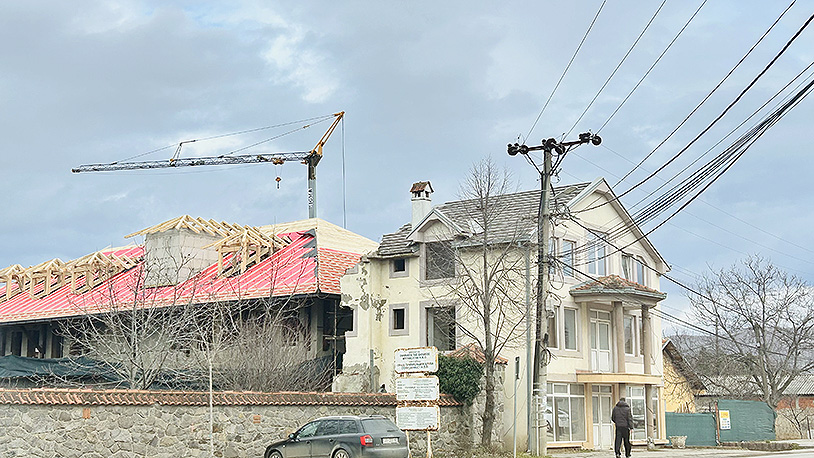 Opština Gračanica: Dozvola za gradnju manastirskog konaka u skladu sa Zakonom o zaštićenim zonama Opština Gračanica: Dozvola za gradnju manastirskog konaka u skladu sa Zakonom o zaštićenim zonama