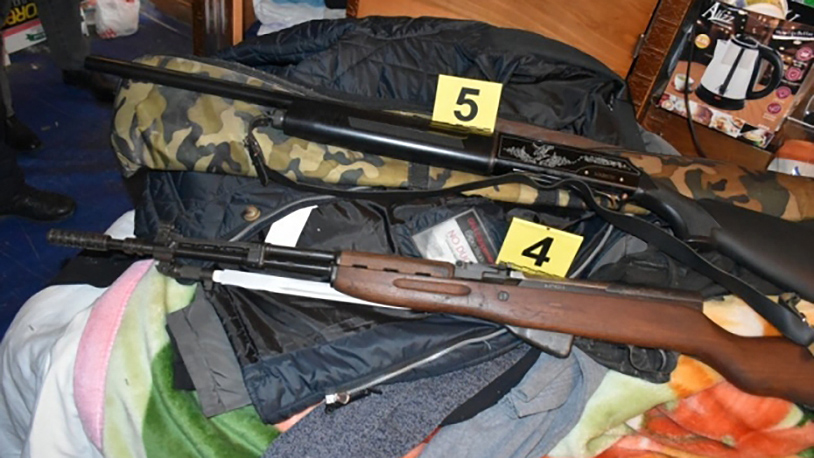 Zaplenjeno oružje u regionu Peći Zaplenjeno oružje u Peći (Foto Kosovska policija)
