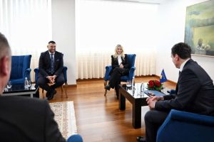 Kurti imenovao nove zamenike ministara, među njima i dvoje iz srpske zajednice (Foto Kabinet kosovskog premijera)
