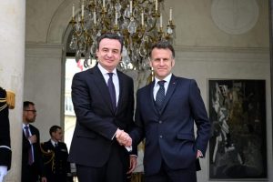 Kurti sa Makronom o evropskim integracijama, bezbednosti i dijalogu sa Beogradom (Foto Kabinet kosovskog premijera)