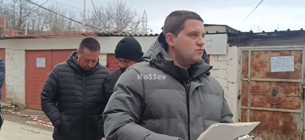 Korisnici garaža protestuju zbog naloga Trepče za uklanjanje više od 20 objekata u Severnoj Mitrovici (Foto KoSSev Printscreen)