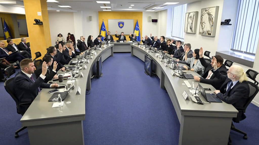 Vlada Kosova traži od parlamenta da donese odluku o slanju KBS-a u Gazu Vlada Kosova traži od parlamenta da donese odluku o slanju KBS-a u Gazu (Foto kabinet premijera Kosova)