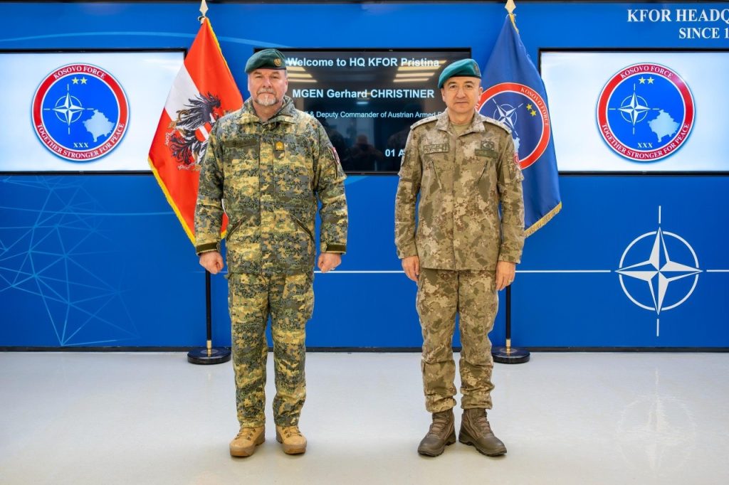 Ulutaš sa načelnikom Generalštaba Austrije o situaciji u regionu Ulutaš sa načelnikom Generalštaba Austrije o situaciji u regionu (Foto KFOR)