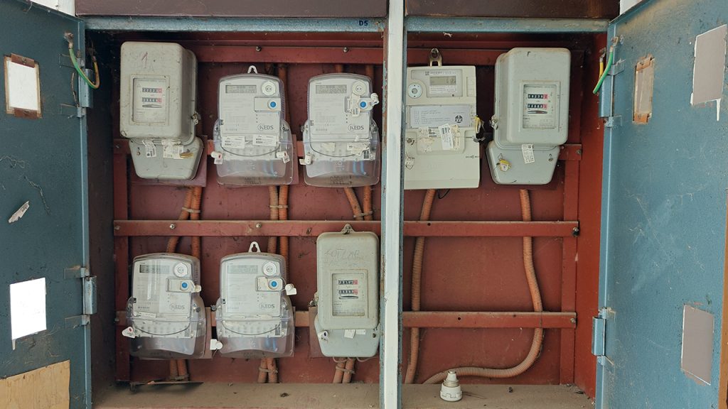 Razlike u vremenu i računi za struju: Šta se dešava s električnim brojilima na Kosovu? Razlike u vremenu i računi za struju - šta se dešava s električnim brojilima na Kosovu, ilustracija (Foto Kim)