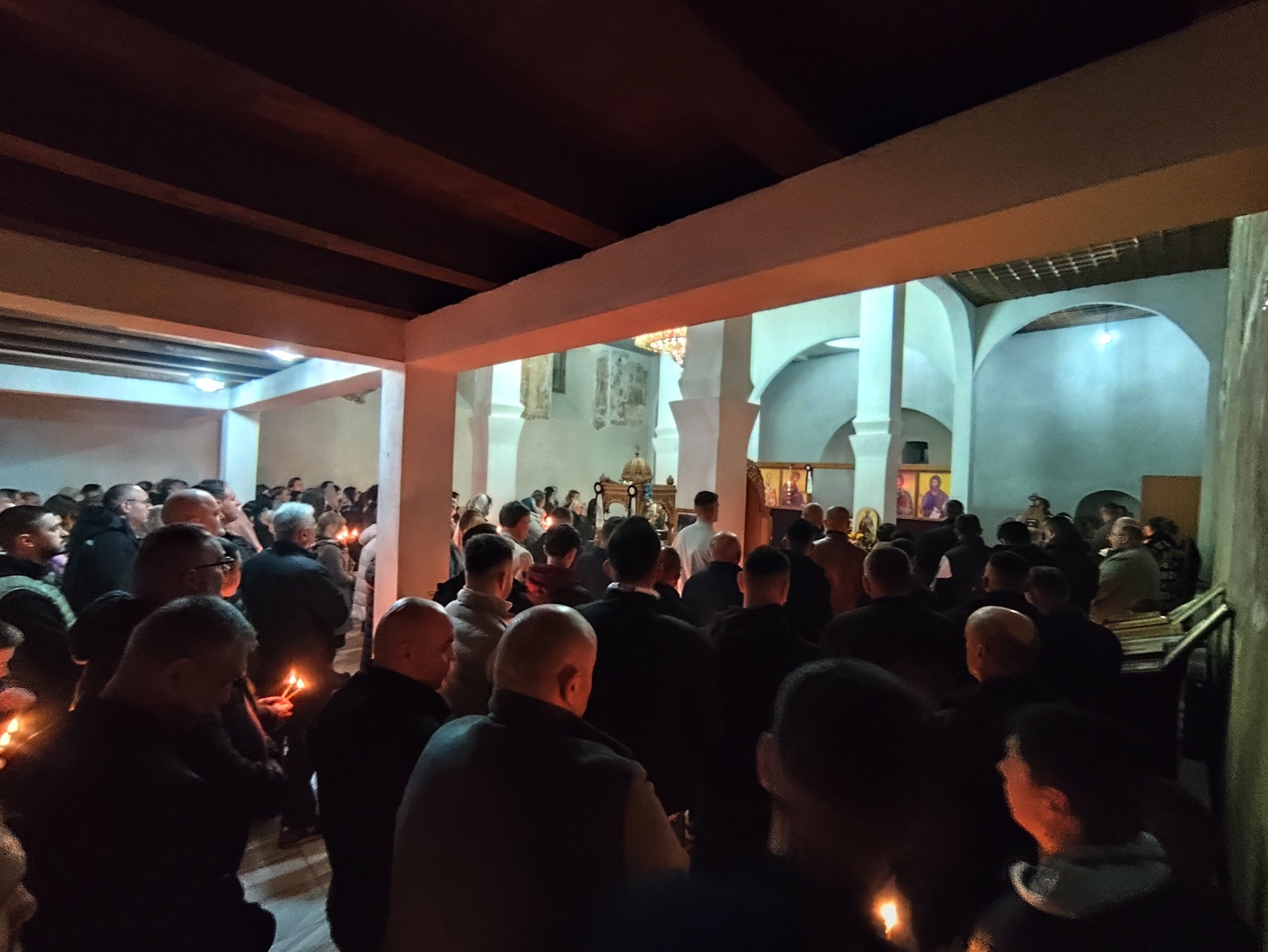 U crkvi Svetog Nikole u Prištini (Foto Kim)