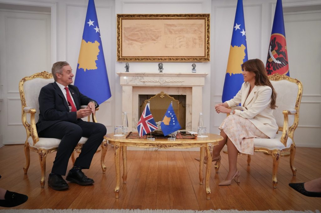 Britanski ambasador poziva na kompromis posle izbora na Kosovu UK ambasador (foto British embassy Pristina Facebook)