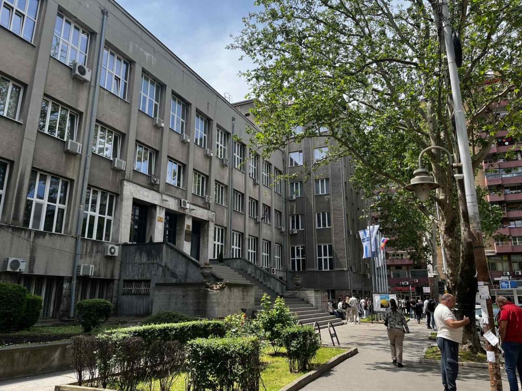 Vučić i studenti u blokadi o Kosovu i Srpskoj listi Pravni fakultet u Nišu (foto:Zoran Kosanović)