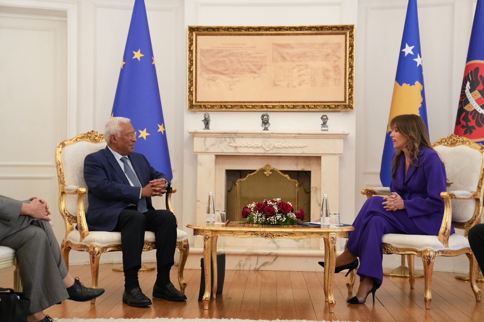 Vršiteljka dužnosti predsednice Kosova Aljbuljena Hadžiju  sa predsednikom Evropskog saveta Antoniom Koštom (Foto: President-ks)