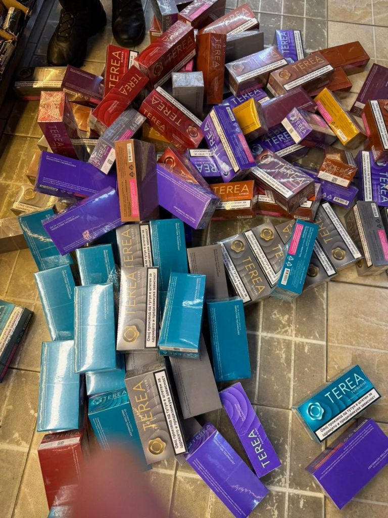 Carina Kosova zaplenila 33.000 pakovanja duvana za elektronske cigarete u regionu Prištine (Foto Carina Kosova)