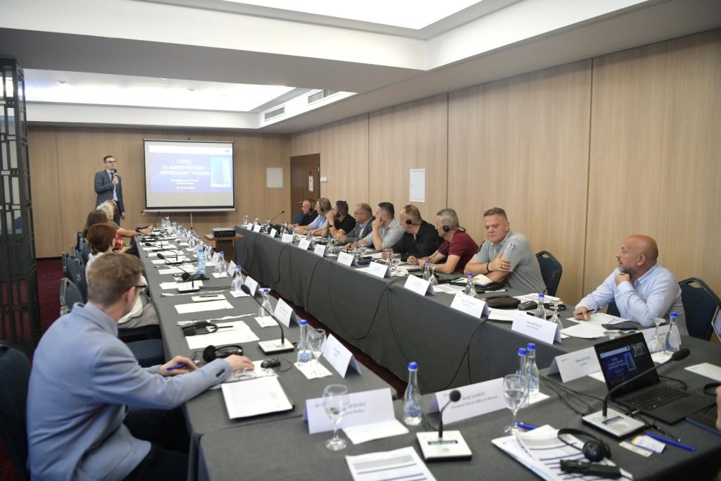 EU podržala obuku kosovskih institucija za bezbednost i borbu protiv terorizma EU podržala obuku kosovskih institucija za bezbednost i borbu protiv terorizma (Foto Kancelarija EU na Kosovu)