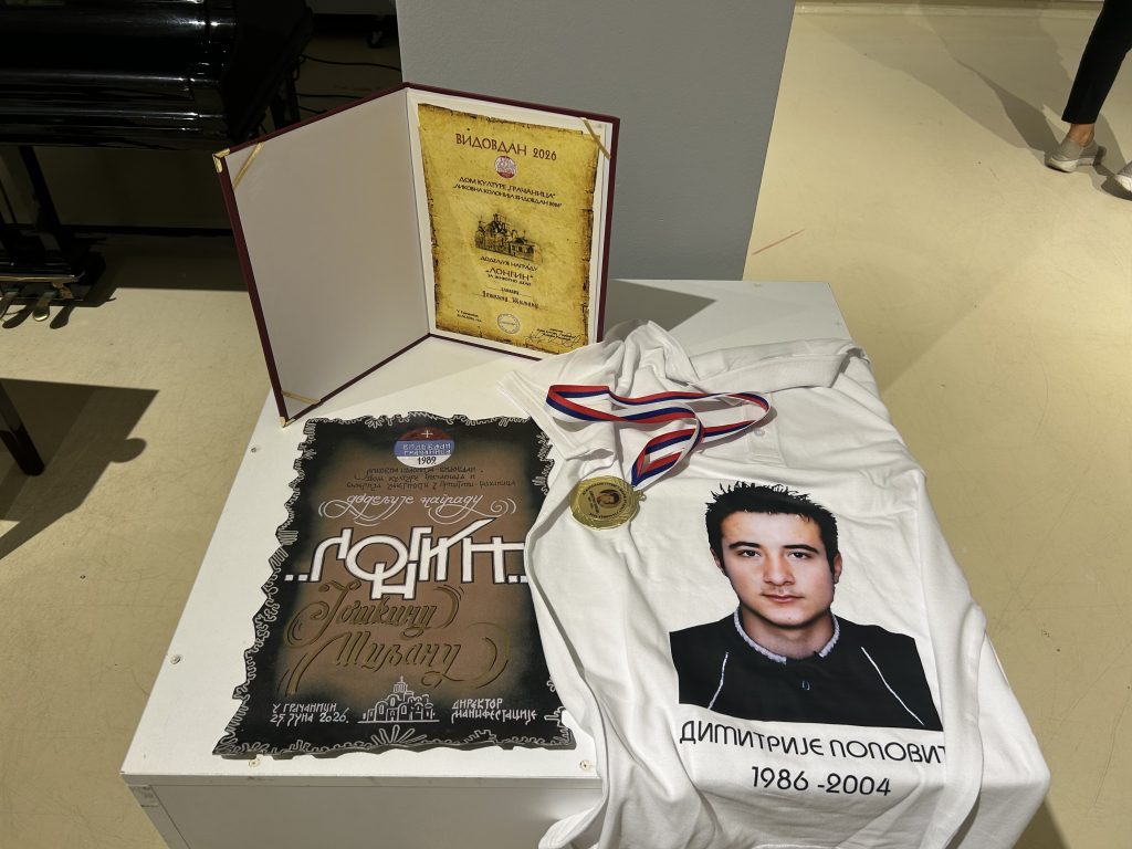 Otvorena izložba Likovne kolonije „Vidovdan“, nagrade Šiljanu i Boškoćeviću (Foto Radio Kim)