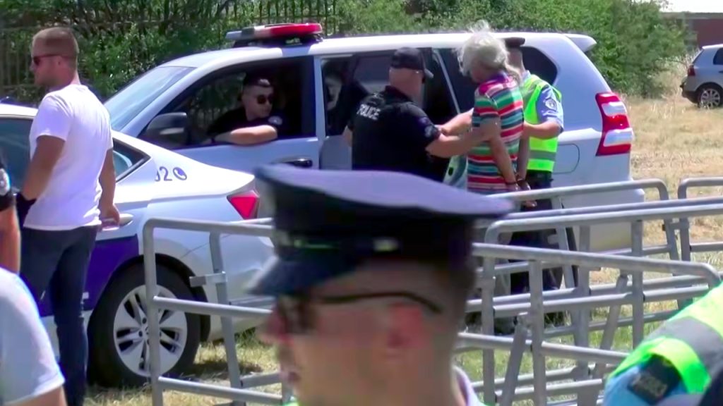 Privedene sa Gazimestana policija fizčki maltretirala i ponižavala, ilustracija (Foto Kim)