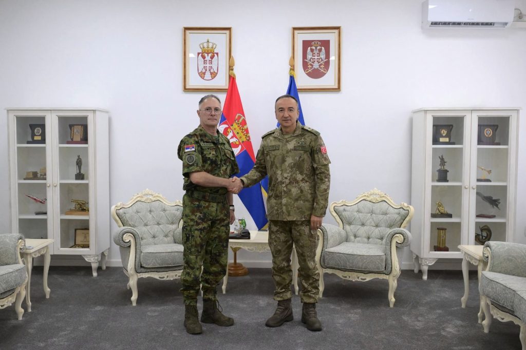 Ulutaš: NATO će postepeno prilagoditi snage KFOR-a na Kosovu